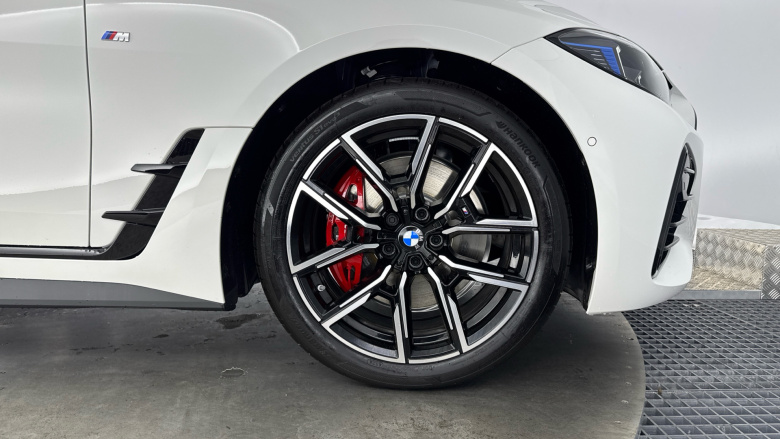 BMW 4 Series 420i M Sport 5dr Step Auto [Pro Pack] Petrol Hatchback